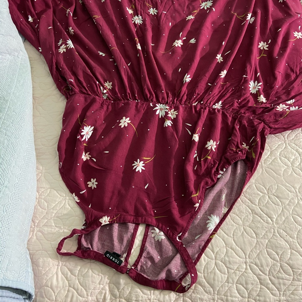 Dress - Picture 5 of 6